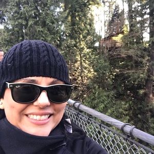 Meet your Posher, Christine